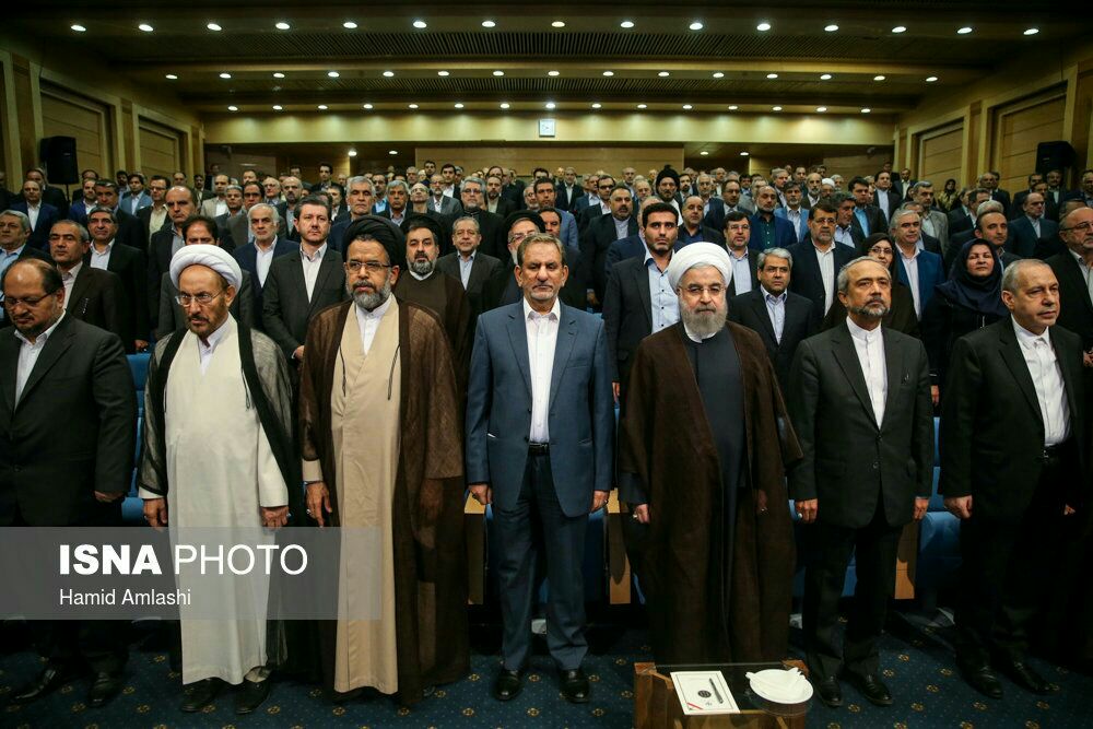 حضور مدیر عامل شرکت پژوهش وفناوری پتروشیمی در ضیافت افطار رِِئیس جمهور