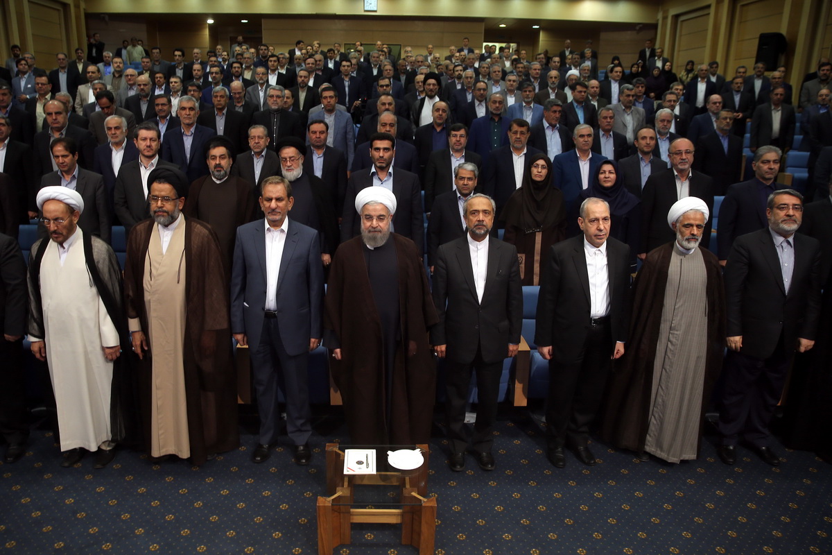 حضور مدیر عامل شرکت پژوهش وفناوری پتروشیمی در ضیافت افطار رِِئیس جمهور+عکس
